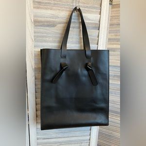 M Gemi Black Leather Tote - Made In Italy